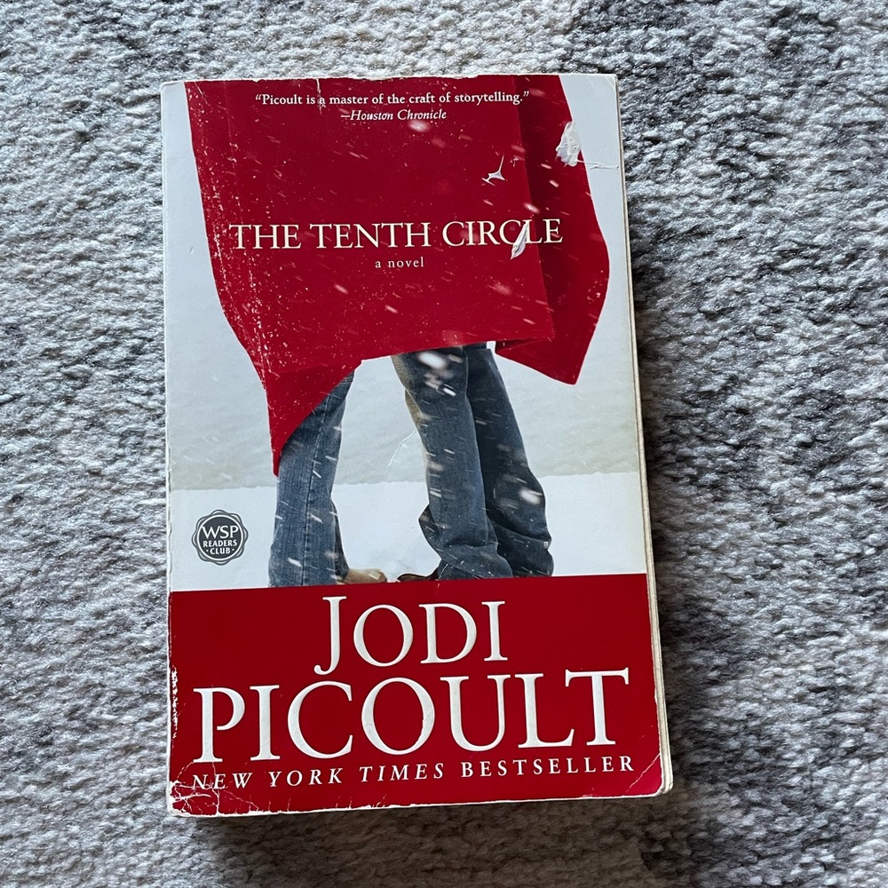 {The Tenth Circle} A Novel by Jodi Picoult (Paperback)